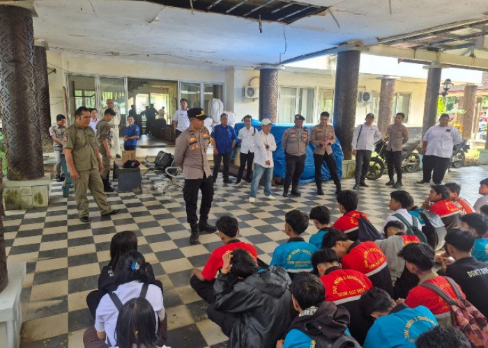 Mengganggu Warga, 32 Pelajar Bolos Sekolah Langsung Ditertibkan Satpol PP Kubar
