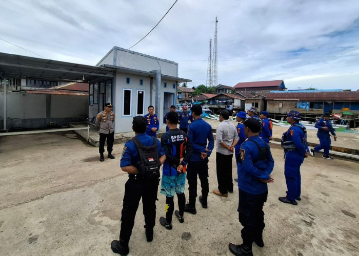 Tim SAR Perlu Penyelam untuk Menarik Kapal Lengkong Maritim 148, 6 ABK Masih dalam Pencarian