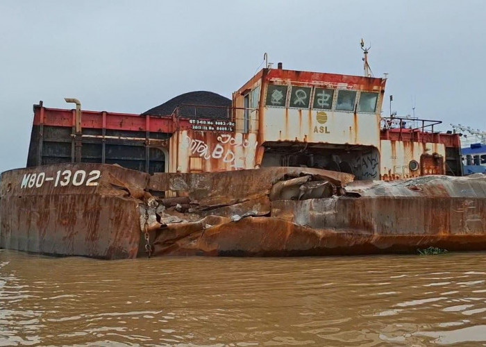 7 Saksi Sudah Diperiksa, Polisi Belum Pastikan Penyebab Kapal Tongkang Tabrak Tiang Jembatan Mahulu