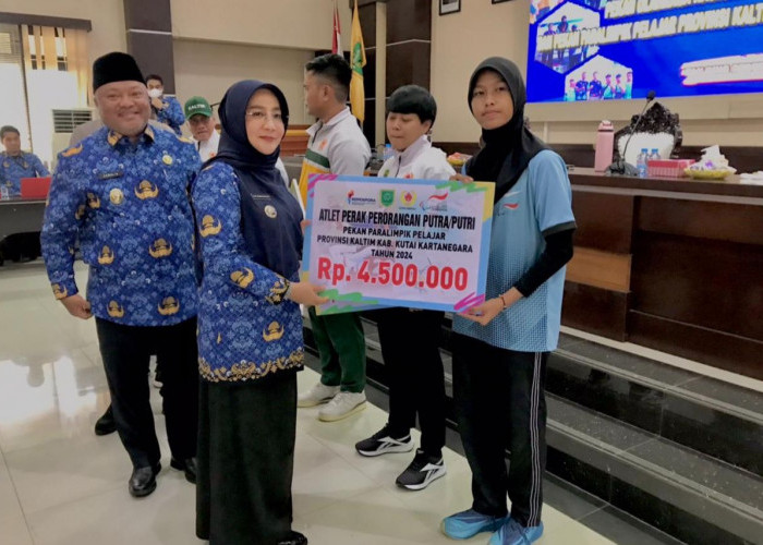 Pemkab Berau Serahkan Bonus Rp1,19 Miliar untuk Atlet Berprestasi PON dan Pepar-Perprov 2024