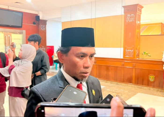 Jimmi Soroti Antrean BBM di Kutim, Kendaraan Luar Daerah Jangan Diabaikan dalam Hitungan Kuota