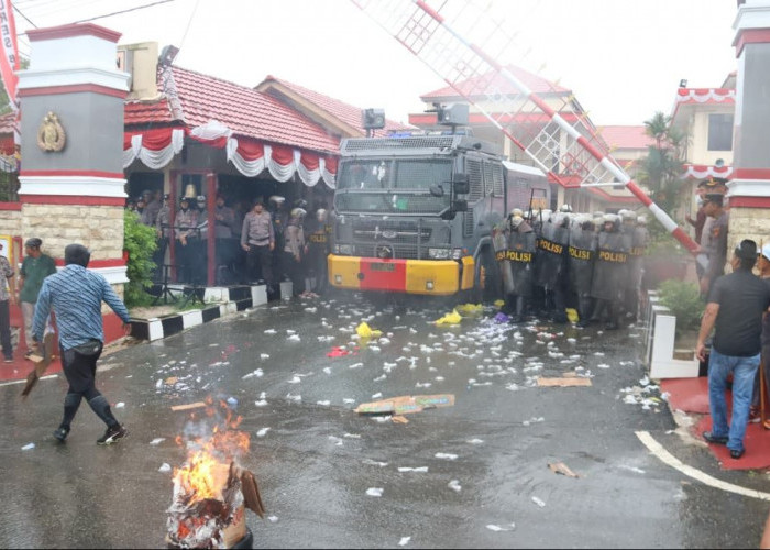 Siaga Aman Nusa I 2025, Polres Bontang Lakukan Simulasi Pengamanan Markas