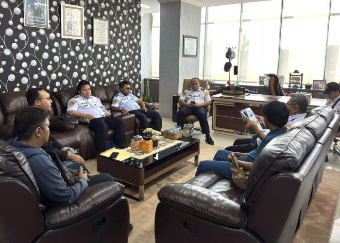 Perkuat Sinergi Informasi Penerbangan, Kantor Otban Wilayah VII Sambut Kunjungan Disway Kaltim