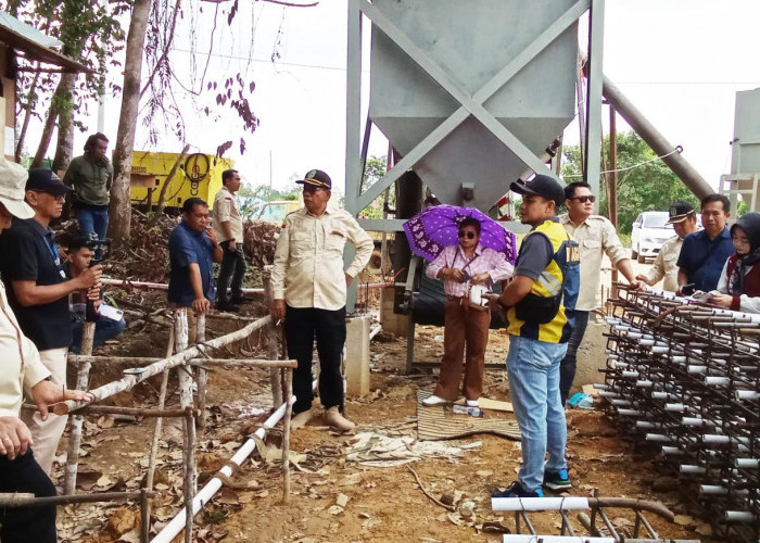 Lakukan Sidak ke Proyek Jalan Poros Karangan, DPRD Kubar Ingin Pastikan Pengerjaan Berjalan Sesuai Rencana