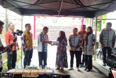 Serahkan Bantuan untuk Korban Kebakaran di Samarinda Seberang, Wawali Upayakan  Perluas Akses Gang