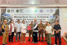 Dua Kecamatan di Mahulu Serahkan Dokumen Pengakuan Masyarakat Hukum Adat 