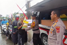 HUT Bhayangkara ke-80, Polresta Samarinda Salurkan 100 Karung Beras untuk Masyarakat