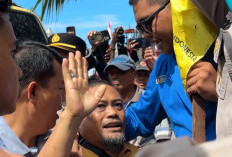 Ricuh Warnai Aksi Unjuk Rasa Sopir Truk di Balikpapan, Kapolres Bantah Ada Pemukulan