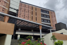 Hujan Deras, Pedagang Keluhkan Genangan Air Masuk Lorong di Lantai 6 Pasar Pagi Samarinda