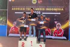 3 Dokter Asal Paser Sabet Emas dan Perak Kejurnas Tenis di Sulawesi Selatan 
