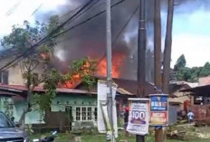 Lima Rumah Ludes Terbakar di Muara Rapak Balikpapan, Satu Orang Alami Luka Bakar 