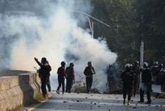 9 Pengunjuk Rasa Tewas Tertembak dalam Protes Pembunuhan Ali Khamenei di Konsulat AS Karachi