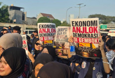 SMRC: Kepuasan Demokrasi di Era Prabowo Jadi yang Terendah Sejak Reformasi