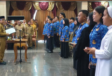 Lantik Pejabat ASN Fungsional, Pesan Bupati: Jadi Aparatur yang Melayani, Bukan Dilayani 