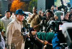 Prabowo Tambah 4 Helikopter Water Bombing untuk Tangani Karhutla Kalteng