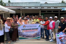 Camat Tenggarong Seberang Salurkan Bantuan Senilai Ratusan Juta untuk Korban Kebakaran Kelurahan Melayu