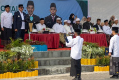 Peringatan Hari Santri Nasional 2026 di PPU, Waris Dorong Generasi Pesantren Kuasai Teknologi