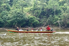 Musim Kemarau Jadi Peluang Ekonomi Bagi Taksi Ces di Wilayah Hulu Mahakam