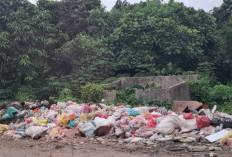 Warga Buang Sembarangan, Sampah Jarang Diangkut