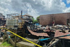 Kebakaran di Gang Family III Sangatta, 3 Rumah Tunggal dan Bangsalan 6 Pintu jadi Arang