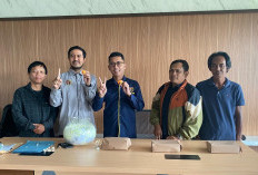 Tomi Tantang Najib di Perebutan Kursi Ketua PWI Paser 2026
