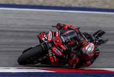 Bezzecchi Pole Position MotoGP Italia 2026, 3 Rider Aprilia Start Paling Depan