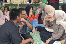Komunitas Tuli Paser Ajarkan Warga Belajar Bahasa Isyarat di Ruang Publik 