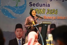 Bupati Sri Juniarsih Ajak Masyarakat Turut Serta Menjaga Lingkungan