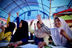 Hak Belajar Siswa Tak Boleh Terhenti akibat Bencana, Kemendikdasmen Siapkan Pedoman