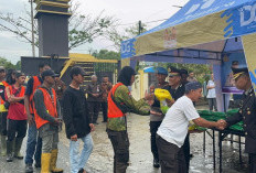 Sentuhan di Hari Bhayangkara ke-80, Polres PPU Bantu Warga Lewat Sembako