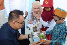 Resmikan Dapur MBG di Sangasanga, Bupati Kukar Dorong Perbaikan Gizi dan Penguatan Ekonomi Warga