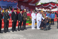 HUT ke-81 RI di PPU: Pemkab Anugerahi Penghargaan untuk Veteran dan Pejuang Pembangunan