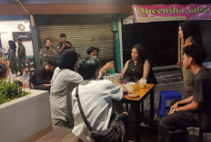 Langgar Aturan Jam Operasional Ramadan, Satpol PP Samarinda Bubarkan Pengunjung di Citra Niaga