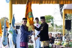 Bupati Kutim Terima Penghargaan Arindama Infrastruktur untuk Kutim