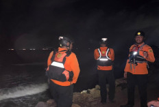 Kapal Nelayan Terbalik di Muara Manggar Balikpapan, 3 ABK Selamat, 1 Masih Hilang