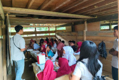 Sengketa Tapal Batas Berau-Kutim Hambat Pendidikan, 85 Murid Biatan Ilir Belajar di Kolong Rumah Warga