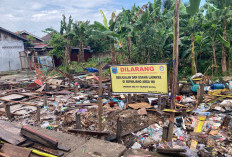 Bangunan Lapak di Samping Jembatan Sungai Kandilo Dibongkar untuk Penertiban Aset Daerah