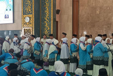 170 Jamaah Haji Kutim Berangkat, Bupati Ingatkan Jaga Niat dan Kesabaran
