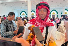 Jamaah Haji PPU Tiba di Kampung Halaman, Borong Boneka Unta untuk Cucu