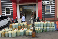 Polres Paser Bongkar Penimbunan 2.166 Liter Pertalite di Long Ikis 