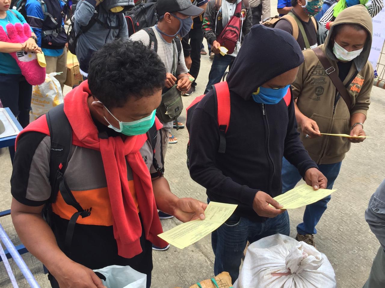 Ratusan Penumpang Pare-pare Tiba di Pelabuhan Samarinda Langsung Tes Kesehatan