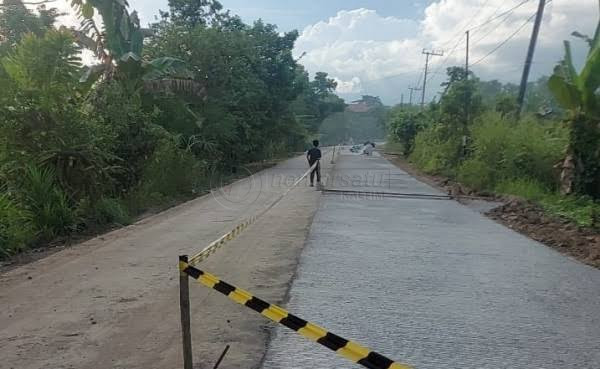 DPRD Kukar Dorong Pemkab Perbaiki Jalan ke Desa Pela