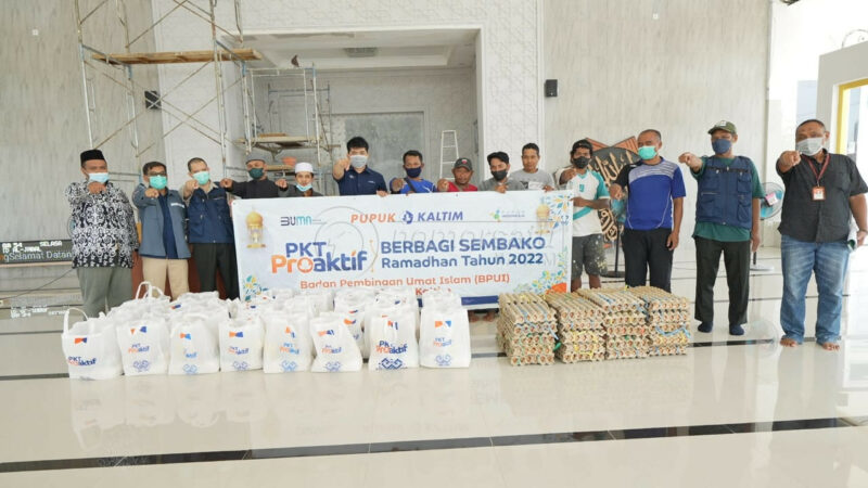 PKT Proaktif Salurkan 3.300 Paket Sembako Ramadan bagi Warga Bontang