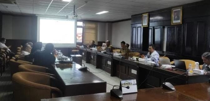 DPRD Kaltim Bahas Tambahan Penghasilan bagi Guru PPPK