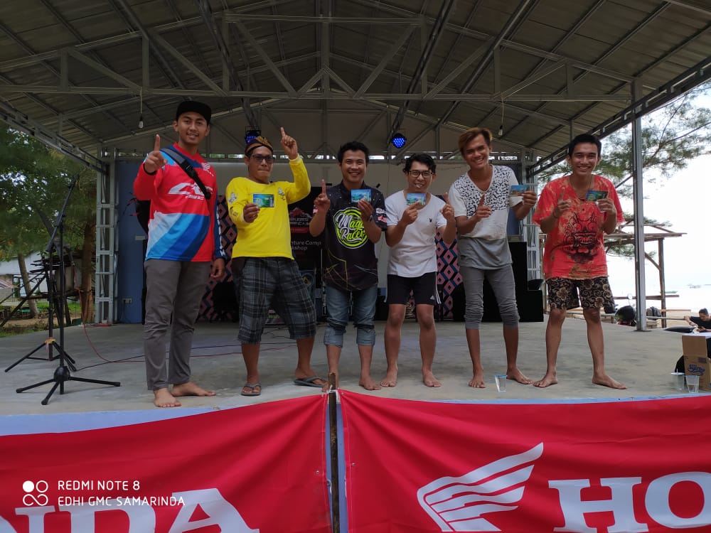 Astra Motor Samarinda Adakan Camping