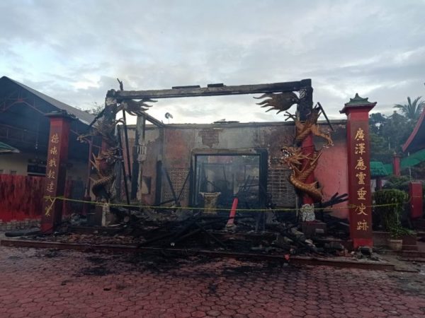 Klenteng Guang De Miao di Balikpapan Terbakar