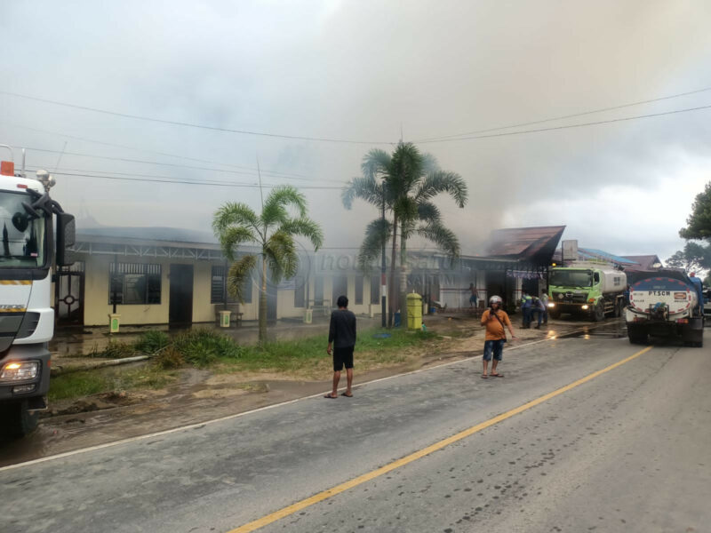 Ruko, Rumah dan Bangsalan 6 Pintu Terbakar di Loa Janan