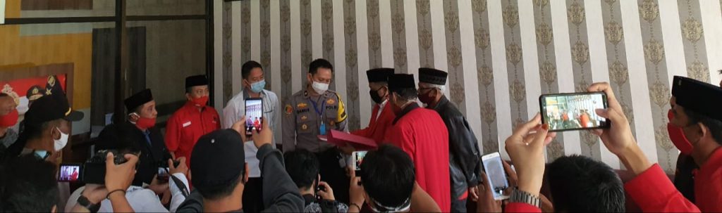 Kecam Pembakaran Bendera, PDIP Seruduk Mapolres Berau