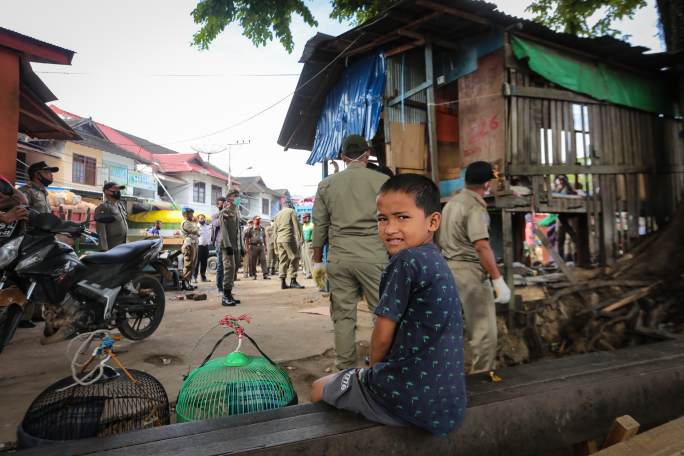 Bantaran SKM Mulai Rata, 130 Bangunan Sudah Dibongkar