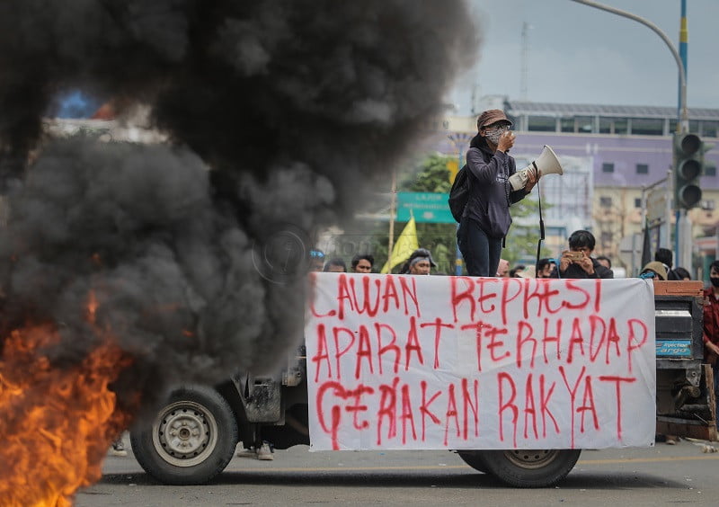 Berlangsung hingga Malam, Demo Tolak UU Cipta Kerja Lanjut Kamis